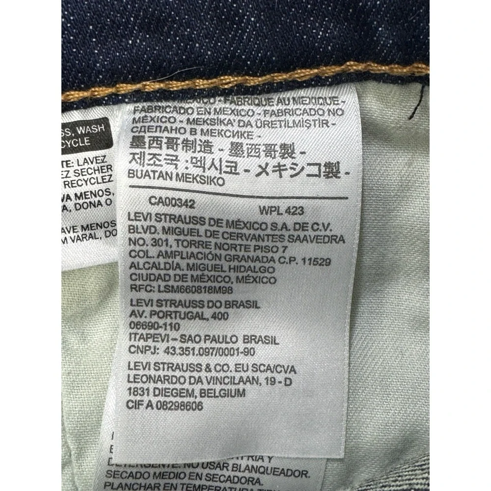 Levis levis 513